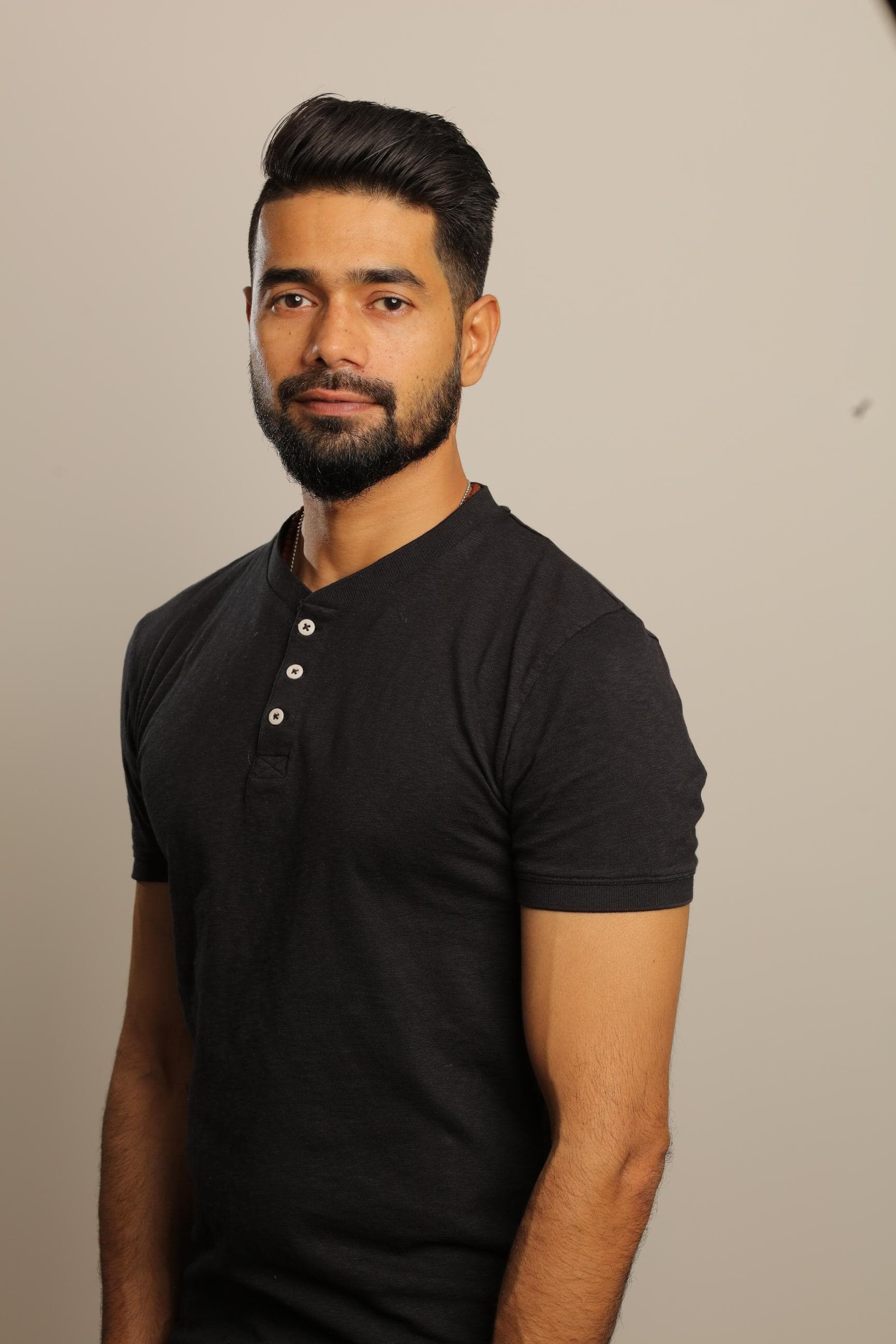 Dr. Abhishek (Abhi) Singh, Dentist at Sienna Smiles